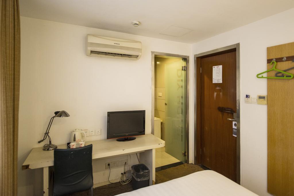 Motel Shanghai Hongqiao Beixinjing Metro Station Tianshan Road Экстерьер фото