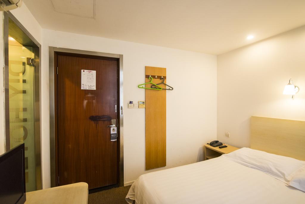 Motel Shanghai Hongqiao Beixinjing Metro Station Tianshan Road Экстерьер фото