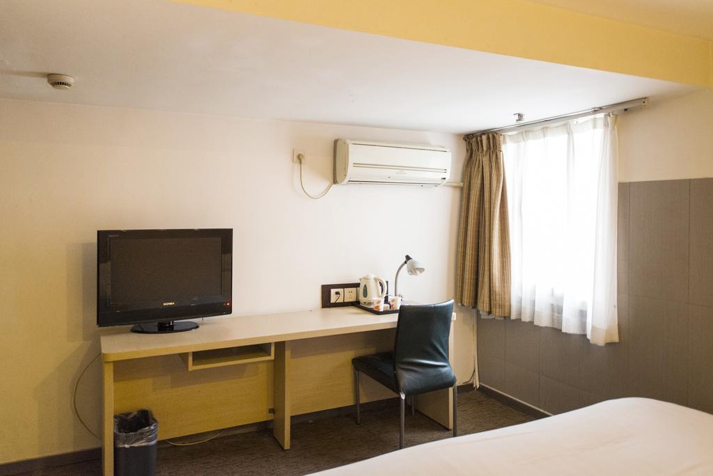 Motel Shanghai Hongqiao Beixinjing Metro Station Tianshan Road Экстерьер фото