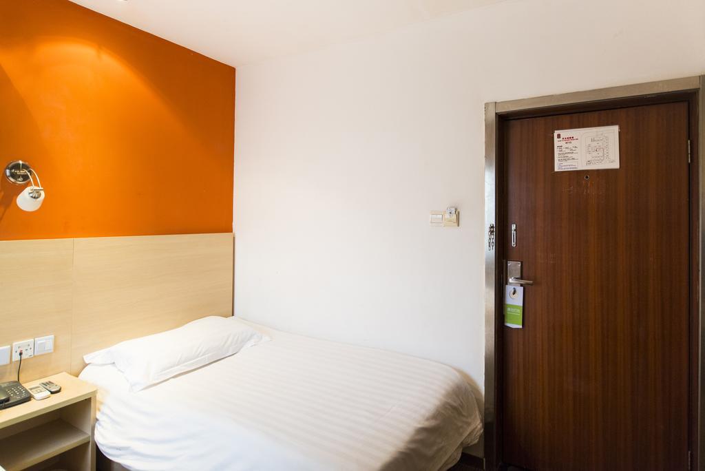 Motel Shanghai Hongqiao Beixinjing Metro Station Tianshan Road Экстерьер фото