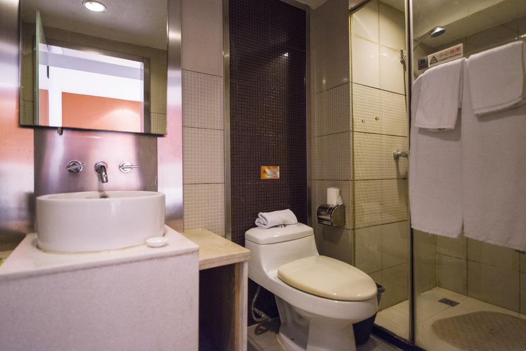 Motel Shanghai Hongqiao Beixinjing Metro Station Tianshan Road Экстерьер фото
